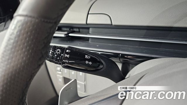 Hyundai Staria 4WD Lounge 9-Seater Limousine 2023 — фото 32