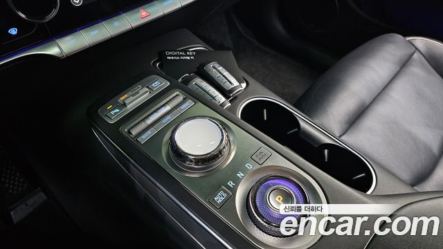 Genesis Electrified (GV70) e-AWD 2022 — фото 9