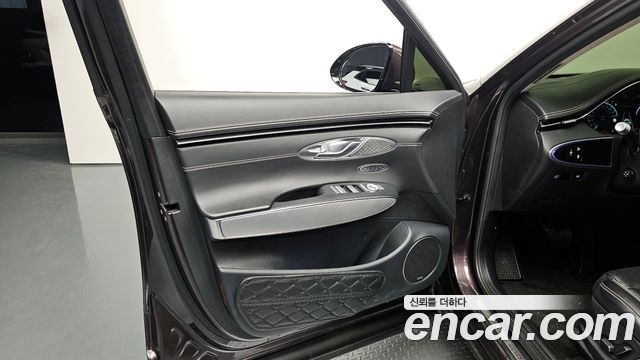 Genesis Electrified (GV70) e-AWD 2022 — фото 31