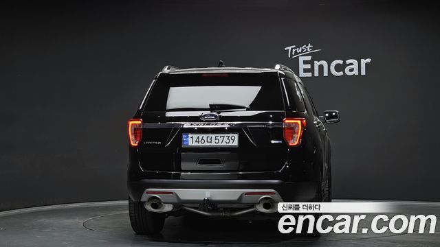 Ford Explorer 2.3 Limited 4WD 5th 2017 — фото 4
