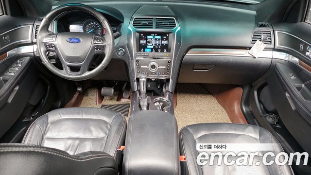 Ford Explorer 2.3 Limited 4WD 5th 2017 — фото 7