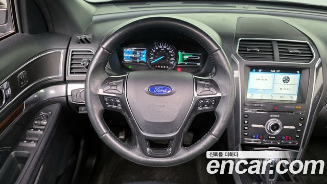 Ford Explorer 3.5 Limited 4WD 5th 2018 — фото 13