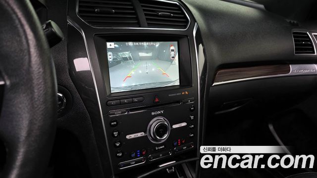 Ford Explorer 3.5 Limited 4WD 5th 2018 — фото 16