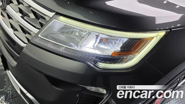 Ford Explorer 3.5 Limited 4WD 5th 2018 — фото 22