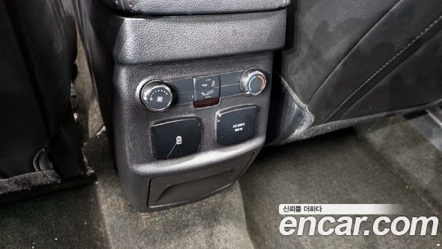 Ford Explorer 3.5 Limited 4WD 5th 2018 — фото 34