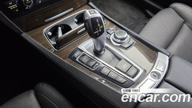 BMW 7 Series (F01) 730d xDrive 2013 — фото 9