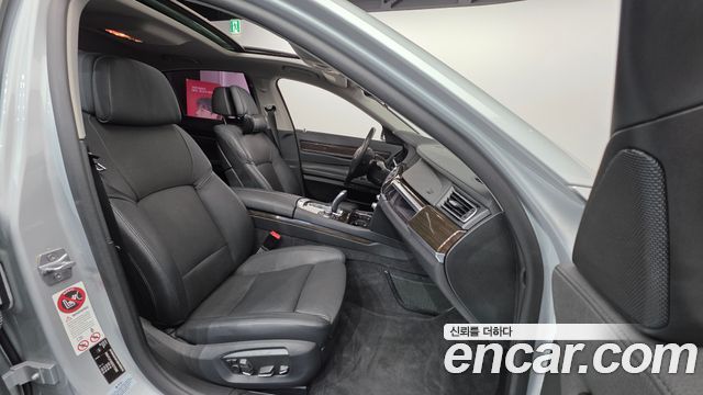 BMW 7 Series (F01) 730d xDrive 2013 — фото 10