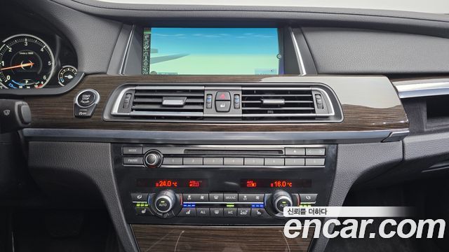 BMW 7 Series (F01) 730d xDrive 2013 — фото 15