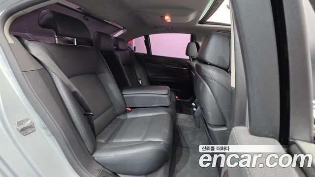 BMW 7 Series (F01) 730d xDrive 2013 — фото 18