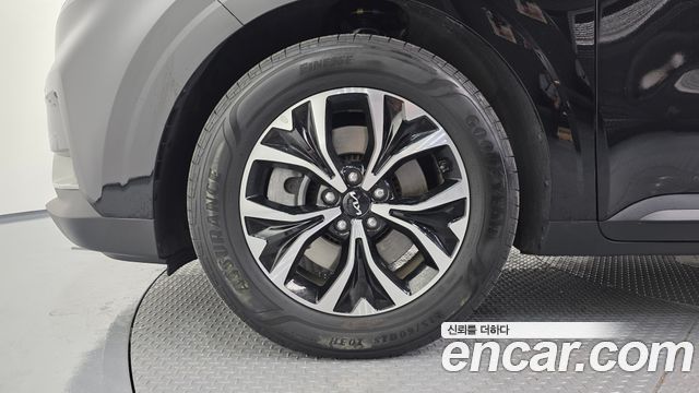 Kia Carnival (IV) Diesel 9-Seater Prestige 2023 — фото 5