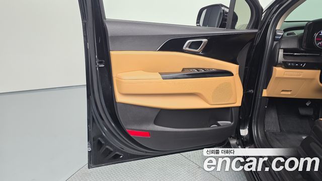 Kia Carnival (IV) Diesel 9-Seater Prestige 2023 — фото 24