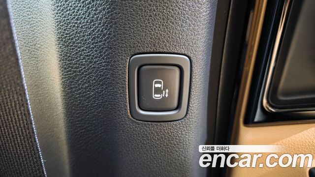 Kia Carnival (IV) Diesel 9-Seater Prestige 2023 — фото 31