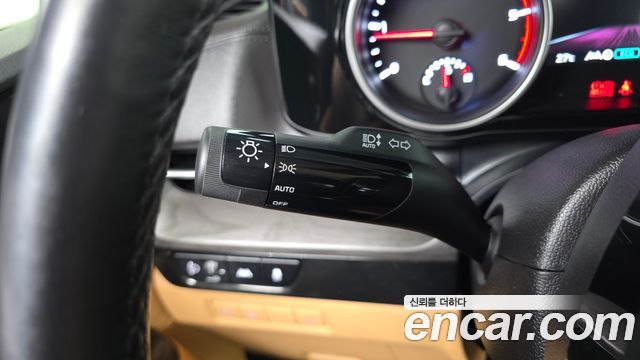 Kia Carnival (IV) Diesel 9-Seater Prestige 2023 — фото 32