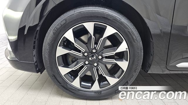 Kia Carnival (IV) Diesel 9-Seater Hi-Limousine Signature 2021 — фото 5