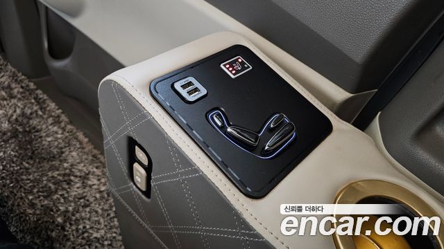 Kia Carnival (IV) Diesel 9-Seater Hi-Limousine Signature 2021 — фото 17