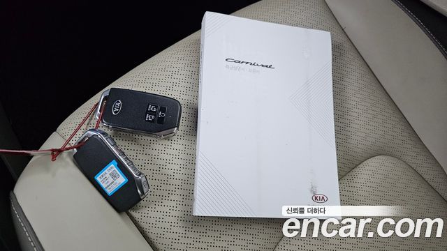 Kia Carnival (IV) Diesel 9-Seater Hi-Limousine Signature 2021 — фото 29