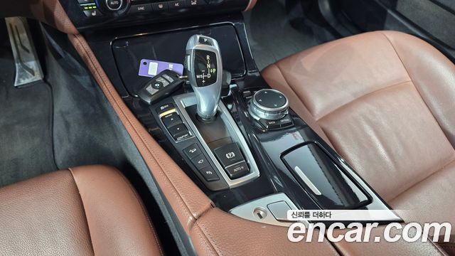 BMW 5 Series (F10) 520d xDrive M Aero Dynamic 2016 — фото 9