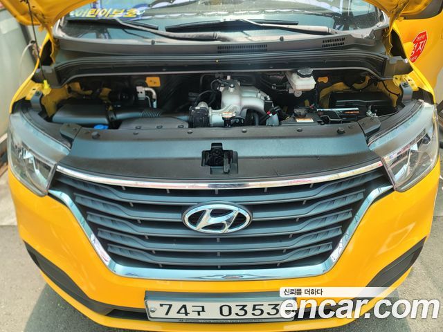 Hyundai Grand Starex School Bus LPi 2021 — фото 24