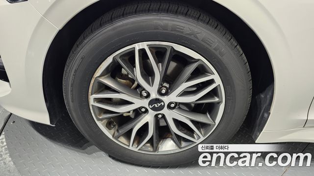Kia K5 (III) 2.0 Prestige 2023 — фото 5