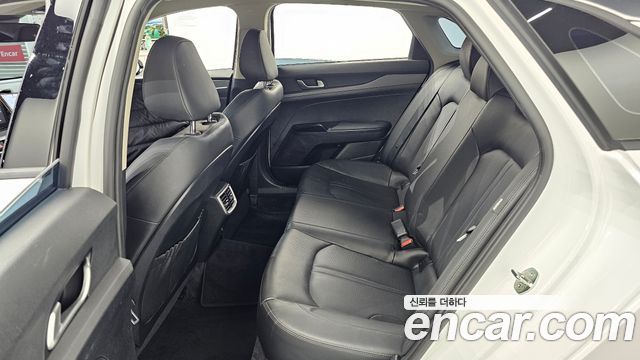 Kia K5 (III) 2.0 Prestige 2023 — фото 12