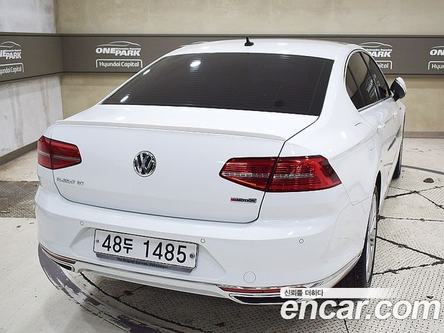 Volkswagen Passat GT (B8) 2.0 TDI 4Motion Prestige 2018 — фото 2