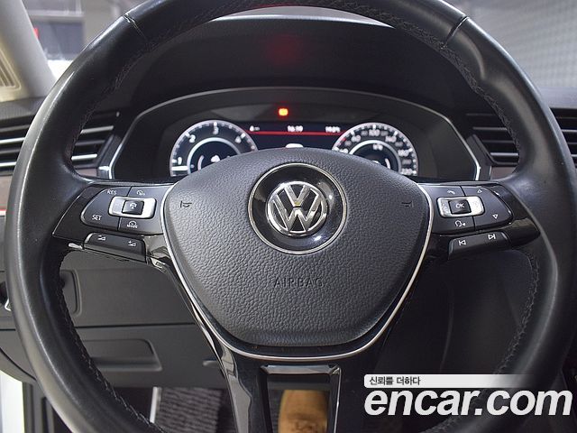 Volkswagen Passat GT (B8) 2.0 TDI 4Motion Prestige 2018 — фото 16