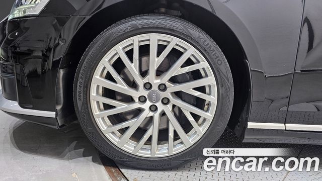 Audi A8 (D5) 55 TFSI Quattro LWB 2020 — фото 5
