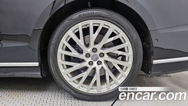 Audi A8 (D5) 55 TFSI Quattro LWB 2020 — фото 27