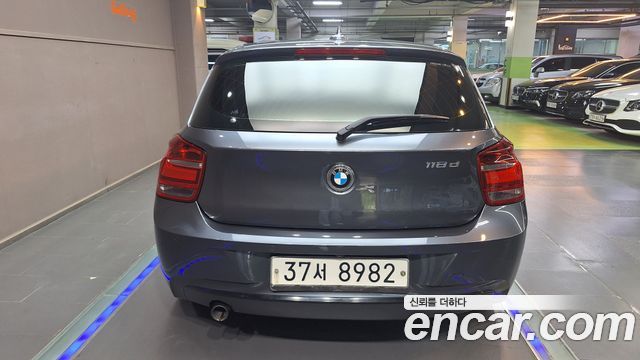 BMW 1 Series (F20) 118d Sport 5Door 2015 — фото 5
