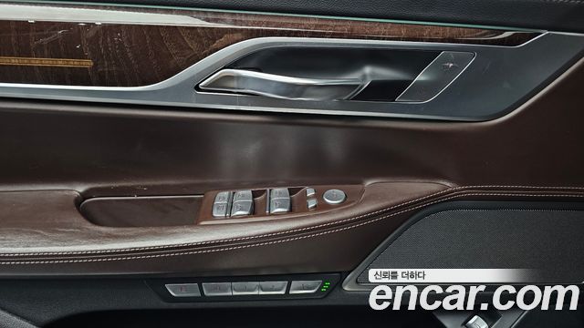 BMW 7 Series (G11) 730Ld xDrive 2016 — фото 13