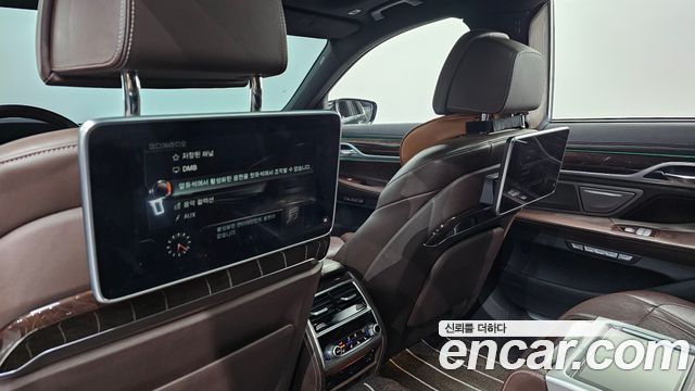 BMW 7 Series (G11) 730Ld xDrive 2016 — фото 19