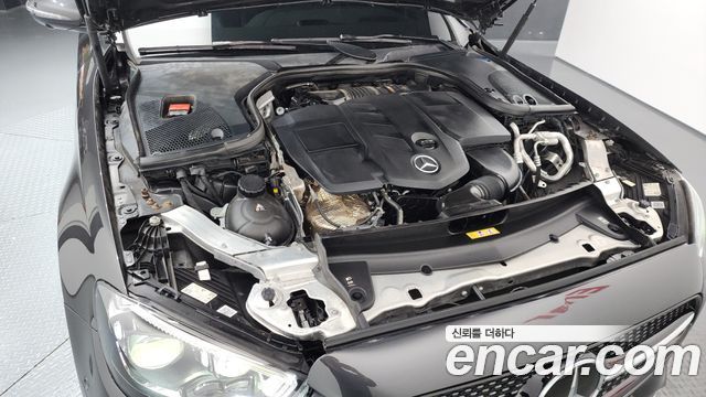 Mercedes-Benz E-Class (W213) E220d 4MATIC AMG Line 2021 — фото 6