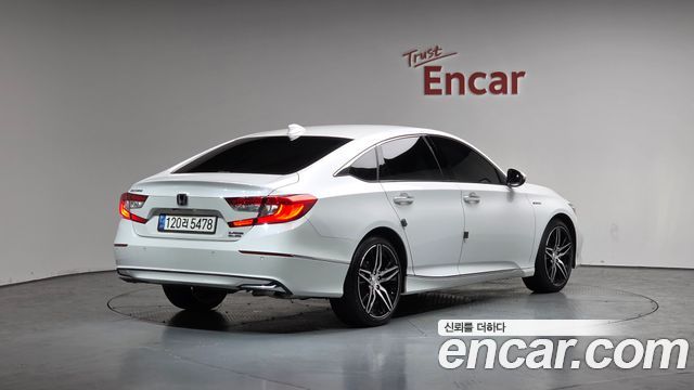 Honda Accord (X) 2.0 Hybrid Touring 2022 — фото 2