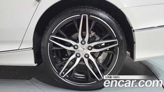 Honda Accord (X) 2.0 Hybrid Touring 2022 — фото 21