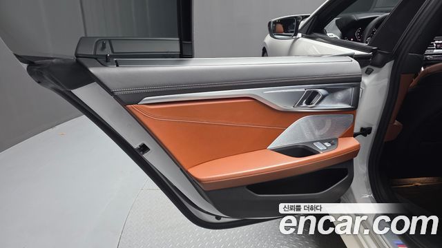 BMW 8 Series (G15) M850i xDrive Gran Coupe 2023 — фото 31