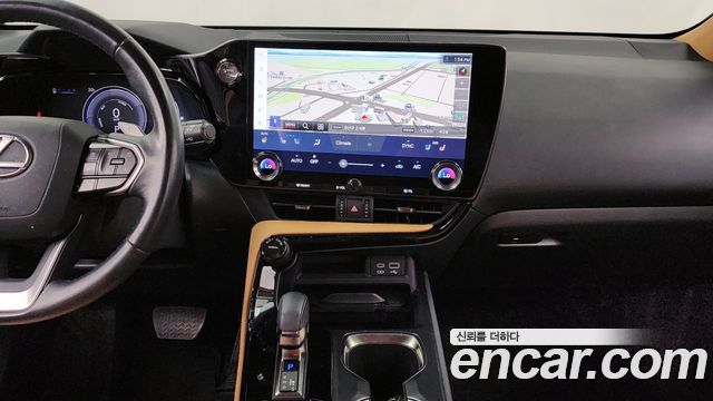 Lexus NX350h (II) Premium 2023 — фото 18