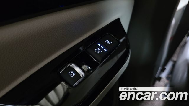 Kia Carnival (IV) Diesel 9-Seater Hi-Limousine Signature 2023 — фото 19