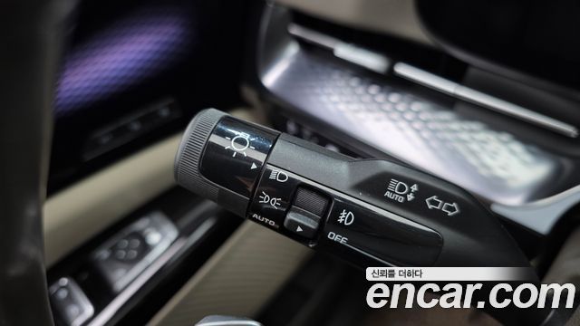Kia Carnival (IV) Diesel 9-Seater Hi-Limousine Signature 2023 — фото 33