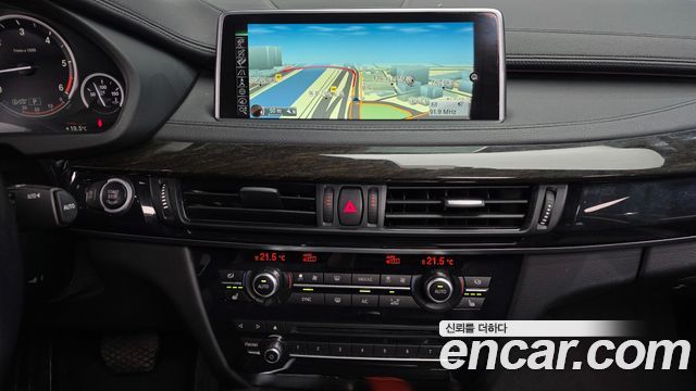 BMW X6 (F16) xDrive 30d 2015 — фото 16