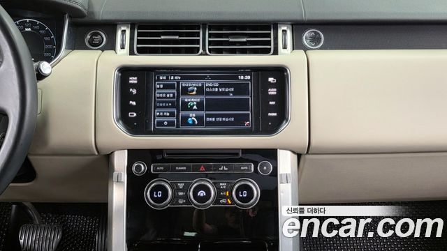 Land Rover Range Rover (IV) 4.4 SDV8 Vogue SE DIESEL 2014 — фото 14