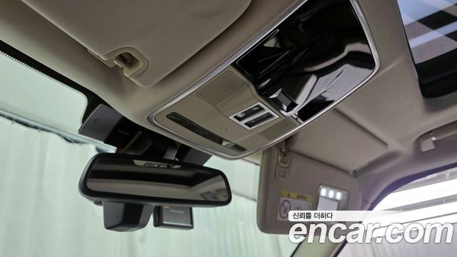 Land Rover Range Rover (IV) 4.4 SDV8 Vogue SE DIESEL 2014 — фото 17