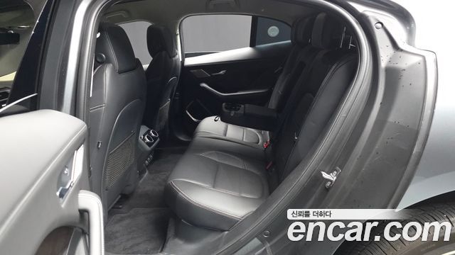 Jaguar I-PACE EV400 First Edition 2019 — фото 26