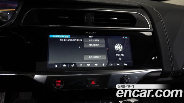 Jaguar I-PACE EV400 First Edition 2019 — фото 34