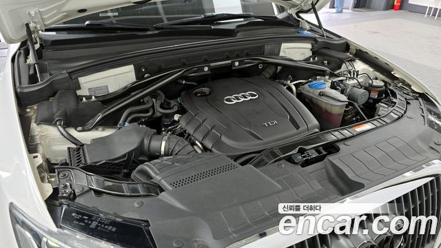 Audi Q5 2.0 TDI Quattro 8R 2012 — фото 6