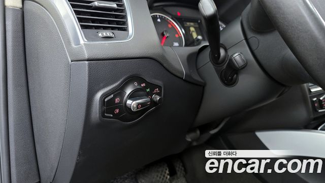 Audi Q5 2.0 TDI Quattro 8R 2012 — фото 16
