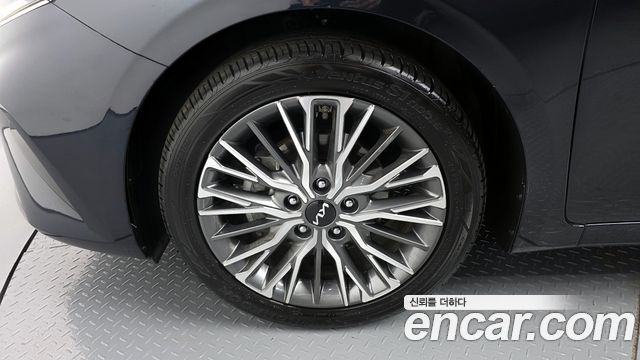 Kia K3 (II) 1.6 Prestige 2022 — фото 5