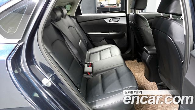 Kia K3 (II) 1.6 Prestige 2022 — фото 12