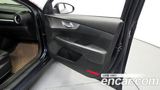 Kia K3 (II) 1.6 Prestige 2022 — фото 24