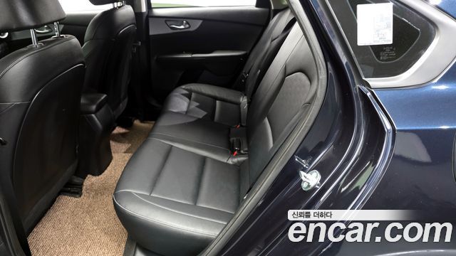 Kia K3 (II) 1.6 Prestige 2022 — фото 26