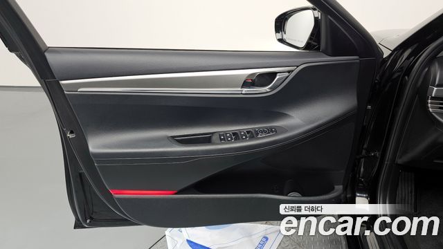 Hyundai Grandeur (IG) 2.5 Premium 2022 — фото 24